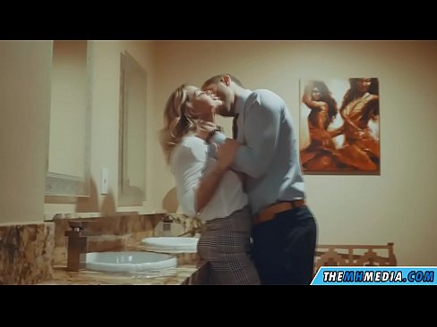 ❤️ Når en barmfagre blondine forfører deg på et offentlig toalett Jævla video på porno no.xxxbunker.ru ﹏